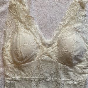 White sleeveless bodysuit